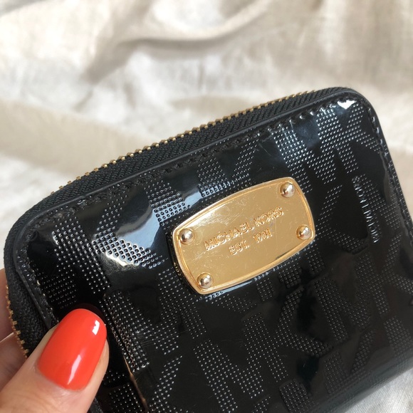 Michael Kors Black Patent Leather Wallet - Picture 2 of 8